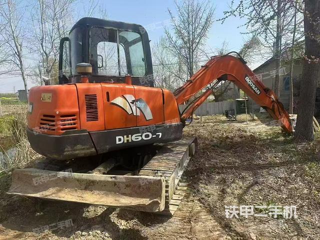 整機(jī)右后45°（整機(jī)外觀）