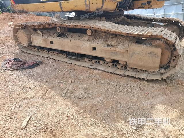 左側(cè)履帶整體?（行走機(jī)構(gòu)）