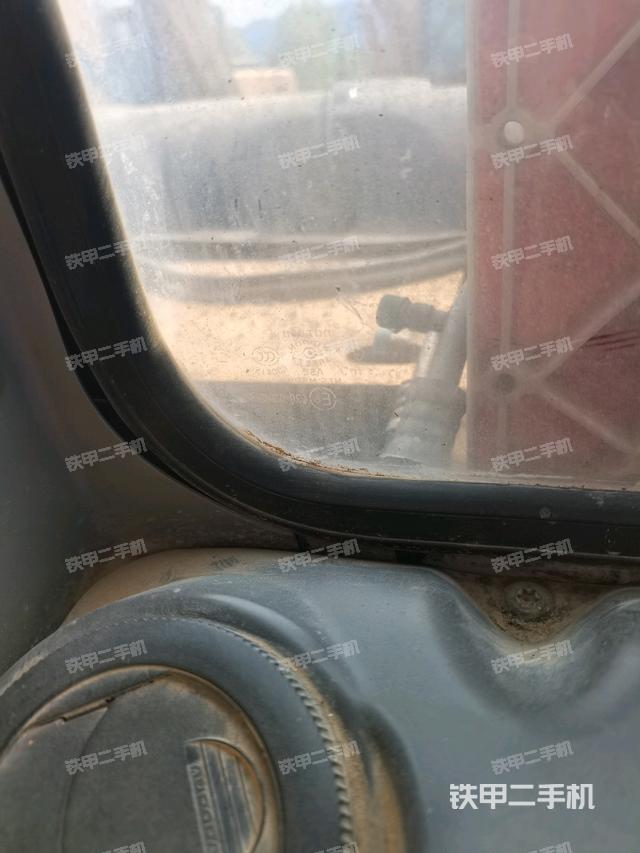 后窗玻璃角標(biāo)（駕駛室部分）