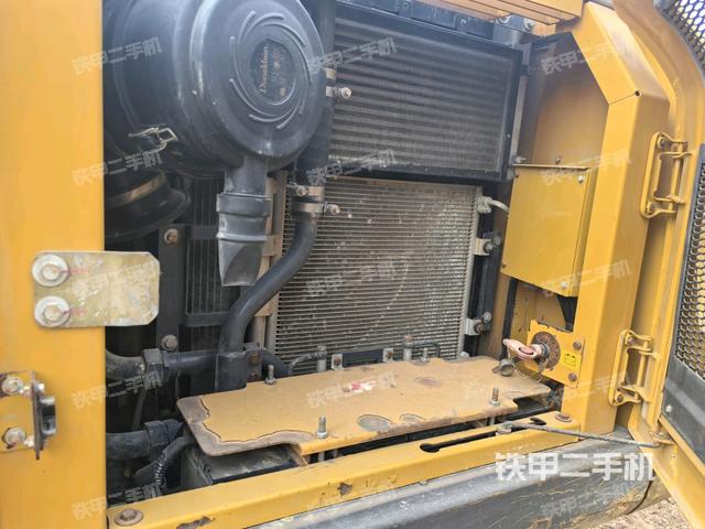 散熱器正面（大件艙室）