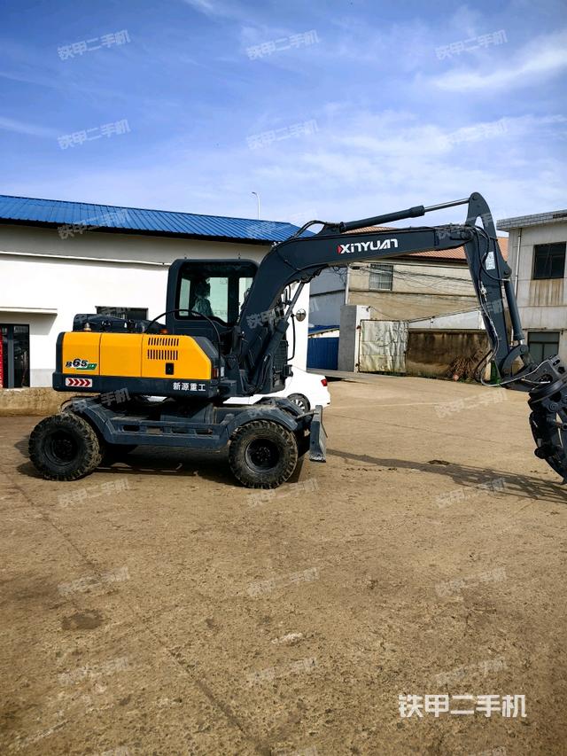 右后45(整機(jī)外觀) 右后45(整機(jī)外觀)