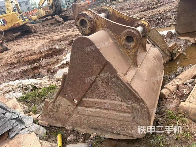 金山重工DLKL20N铲斗的设备实拍-第2张实拍照片