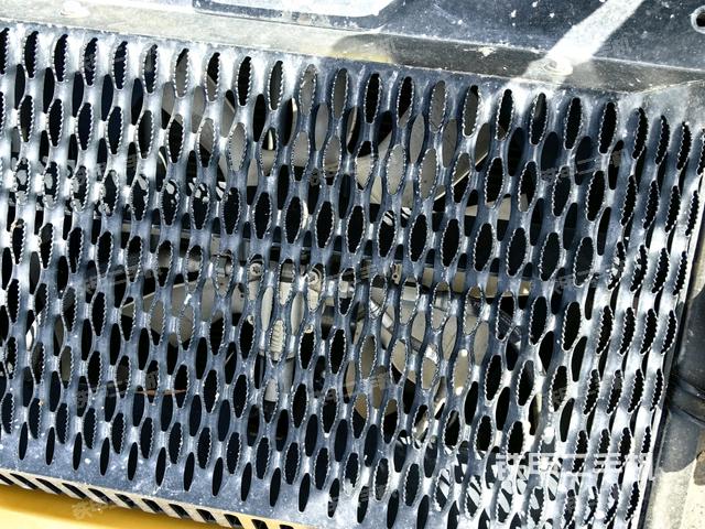 散熱器正面（大件艙室）