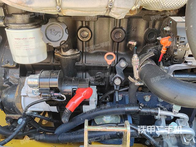 发动机整体俯视（整机外观）