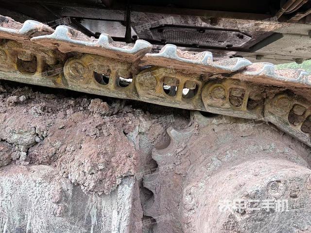 单侧履带整体（整机外观）