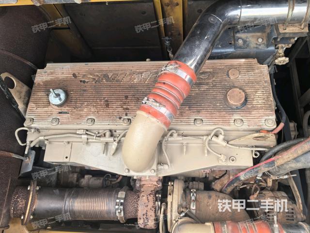 气门室盖螺丝特写（上车部件）