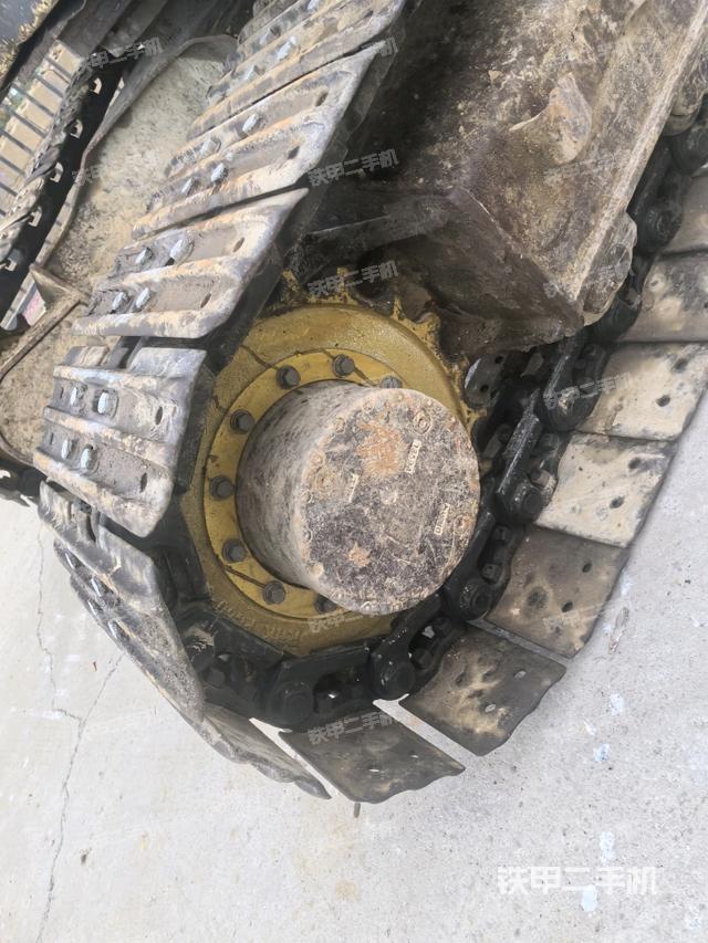 左導(dǎo)向輪（行走機(jī)構(gòu)）