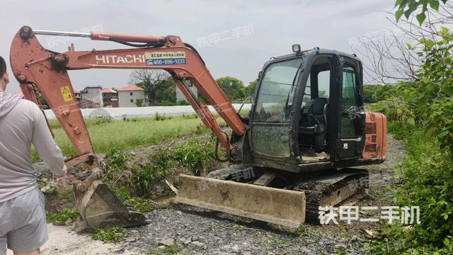 左前45(整機(jī)外觀) 左前45(整機(jī)外觀)