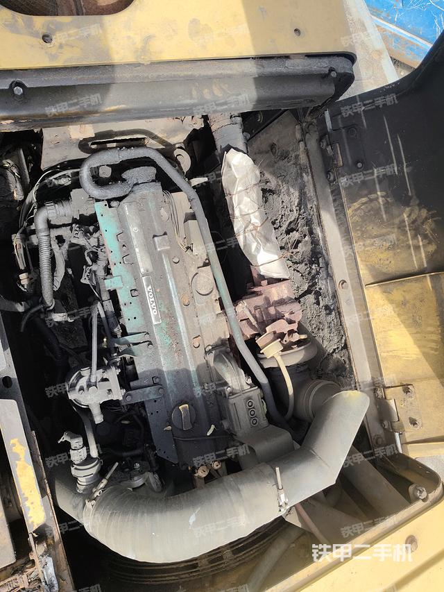 发动机整体俯视（整机外观）