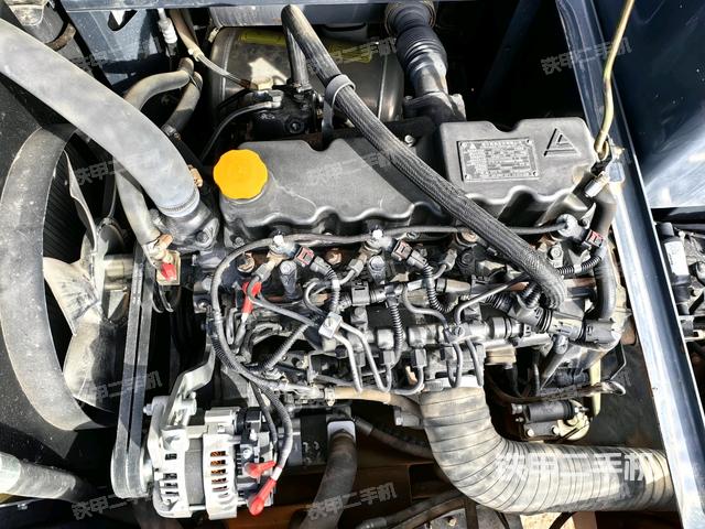 發(fā)動(dòng)機(jī)室(上車部件) 發(fā)動(dòng)機(jī)室(上車部件)