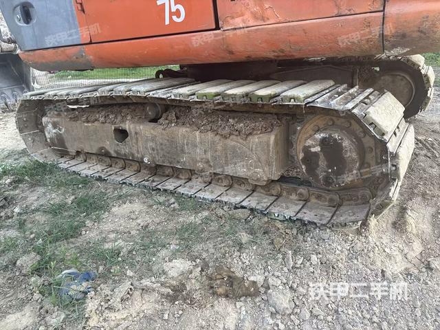 右側(cè)履帶整體?(行走機(jī)構(gòu)) 右側(cè)履帶整體?(行走機(jī)構(gòu))