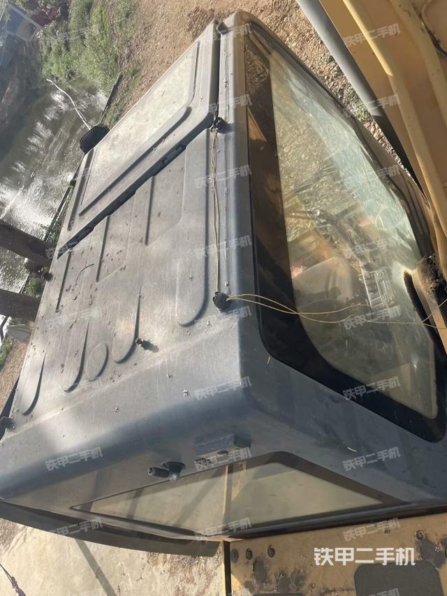 駕駛室頂部俯視(上車部件) 駕駛室頂部俯視(上車部件)