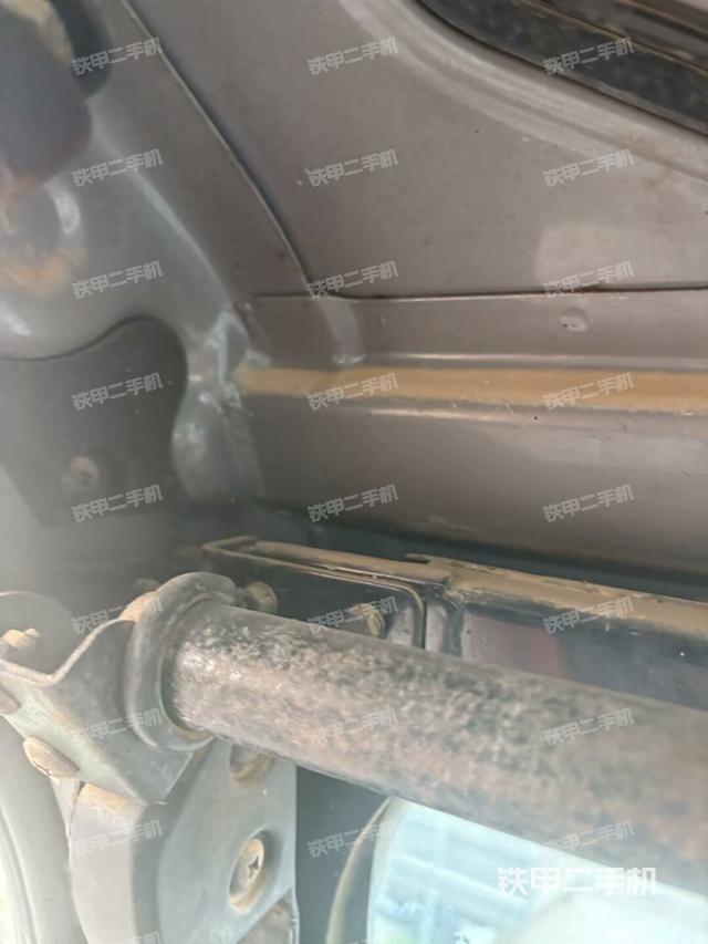 后窗玻璃角標(biāo)(駕駛室部分) 后窗玻璃角標(biāo)(駕駛室部分)