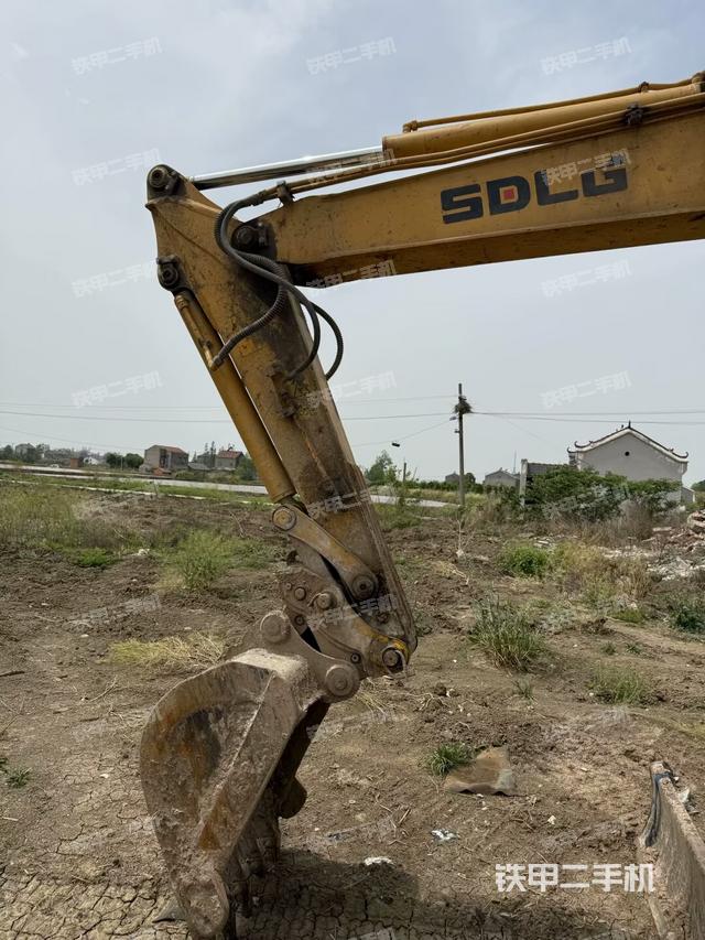 小臂整體左后（工作和回轉(zhuǎn)裝置）