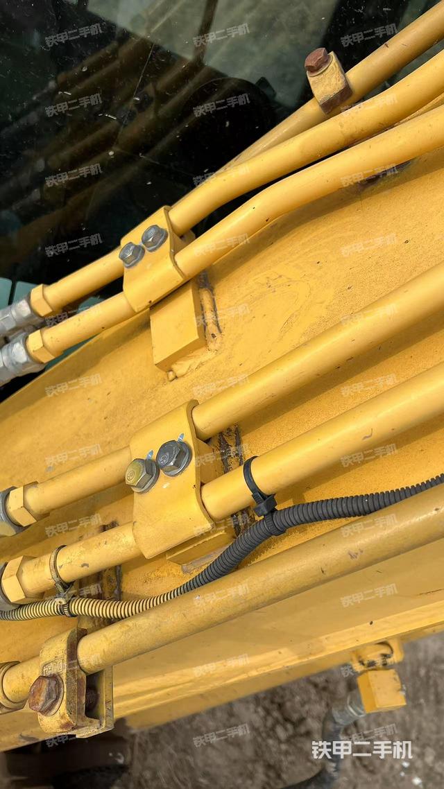 大臂背部俯視（工作和回轉裝置）