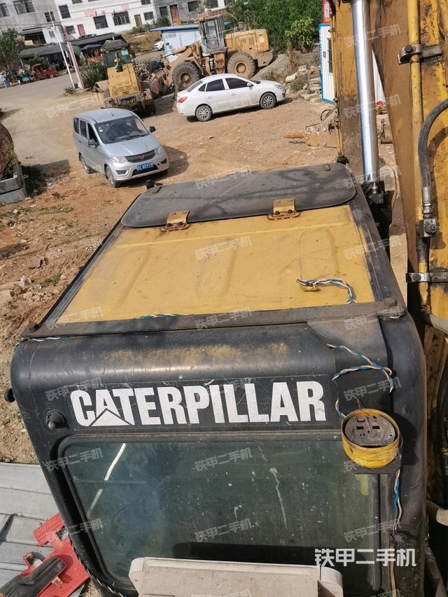 駕駛室頂部俯視（上車部件）