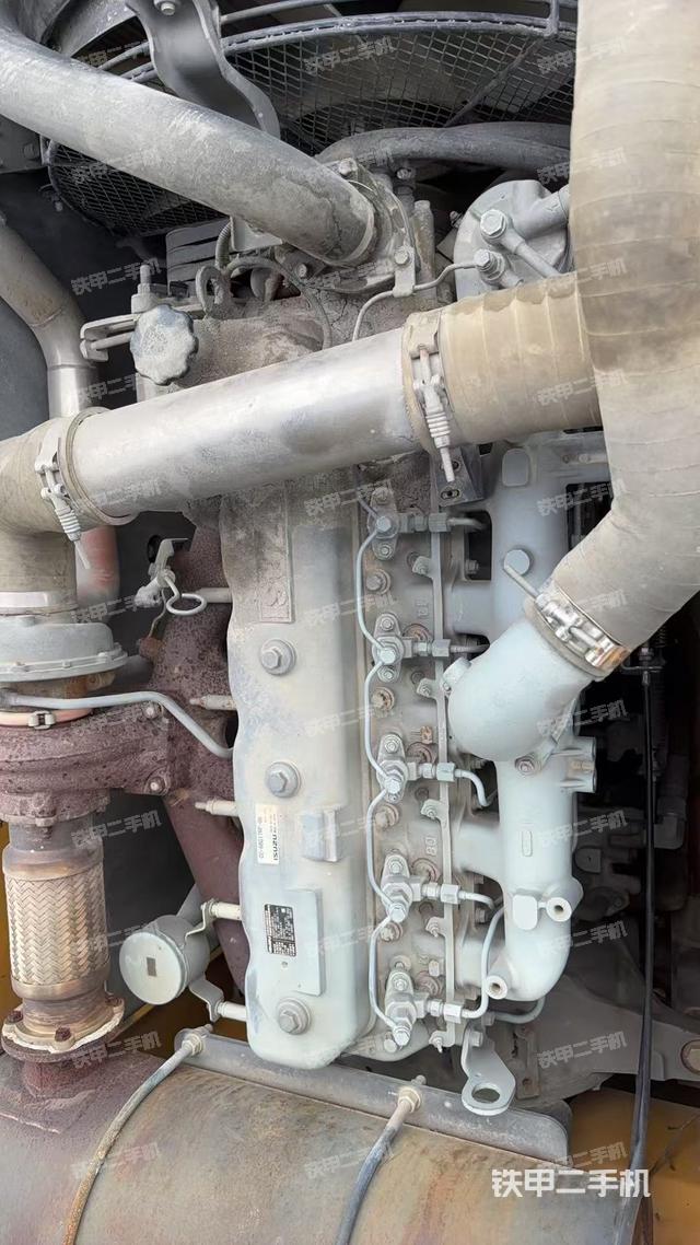 發(fā)動(dòng)機(jī)整體俯視（整機(jī)外觀）