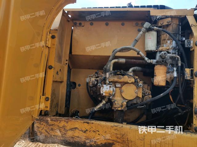 液壓泵室（大件艙室）