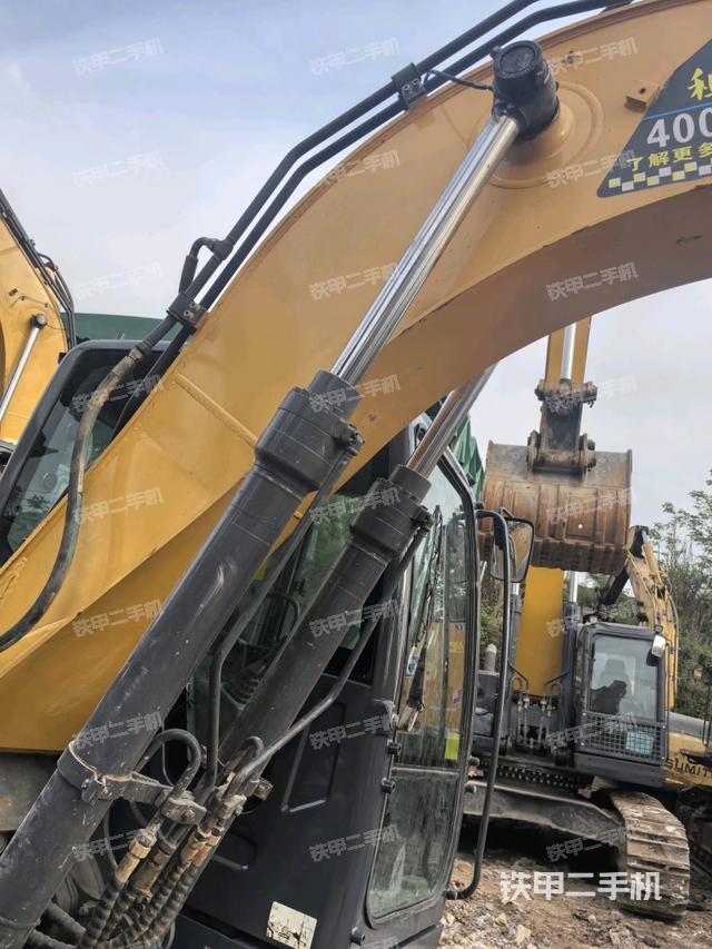 大臂根部?斜視（工作和回轉(zhuǎn)裝置）