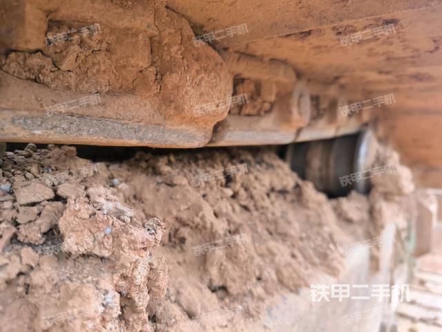 左側(cè)行走馬達(dá)蓋板(行走機(jī)構(gòu)) 左側(cè)行走馬達(dá)蓋板(行走機(jī)構(gòu))