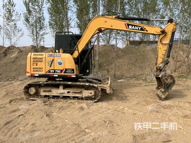 三一重工SY75C挖掘机的设备实拍-第2张实拍照片