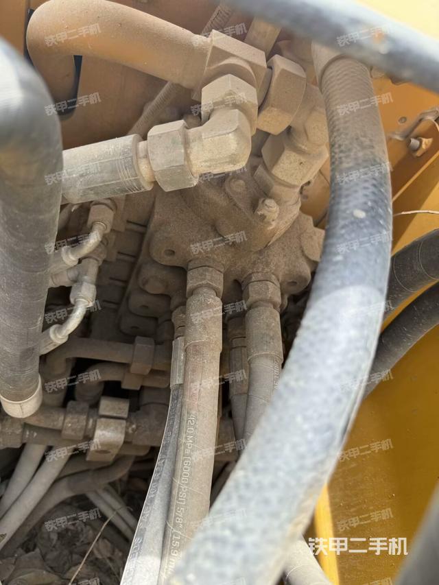 回轉(zhuǎn)馬達(dá)（上車(chē)部件）