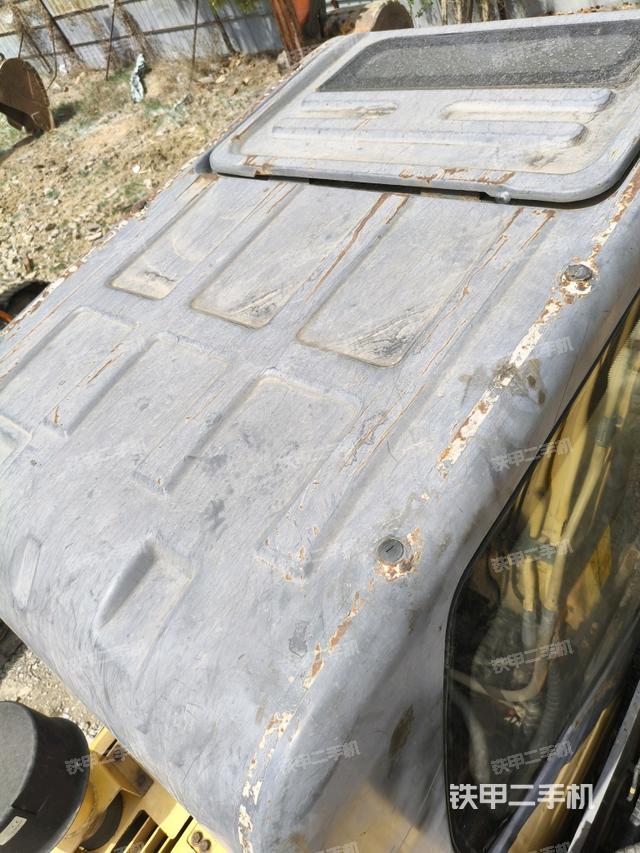 駕駛室頂部俯視(上車部件) 駕駛室頂部俯視(上車部件)