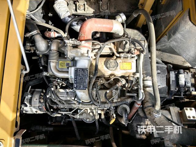 發(fā)動(dòng)機(jī)室(上車部件) 發(fā)動(dòng)機(jī)室(上車部件)