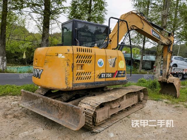 右后45(整機(jī)外觀) 右后45(整機(jī)外觀)