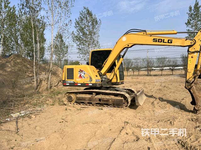 整機(jī)右后45°(整機(jī)外觀) 整機(jī)右后45°(整機(jī)外觀)