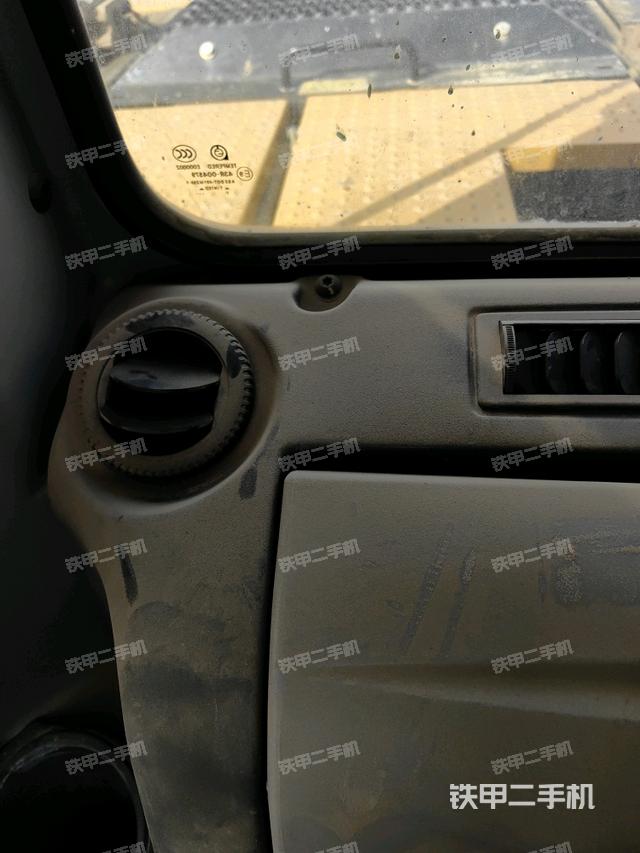 后窗玻璃角標(biāo)（駕駛室部分）