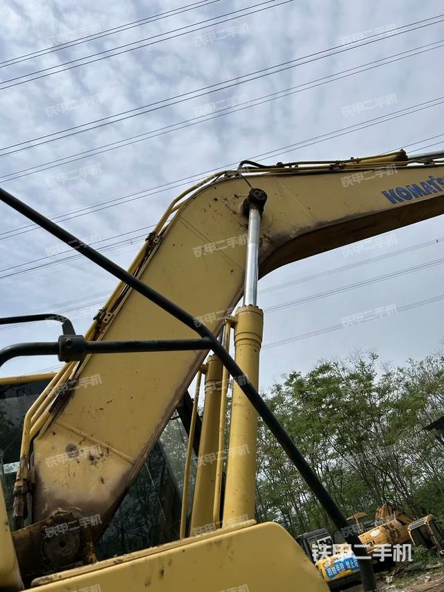 大臂整體?右側(cè)(工作和回轉(zhuǎn)裝置) 大臂整體?右側(cè)(工作和回轉(zhuǎn)裝置)