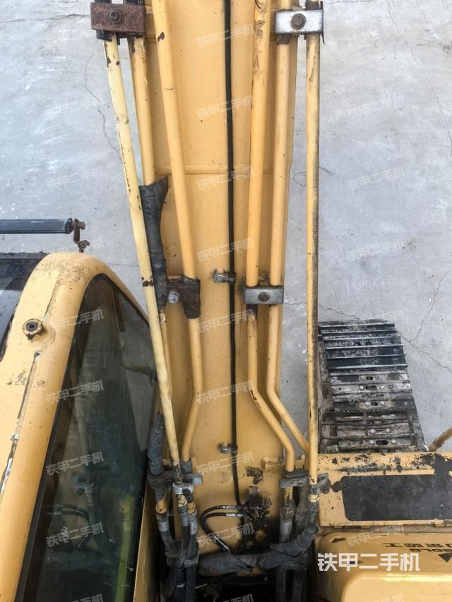 大臂背部俯視（工作和回轉(zhuǎn)裝置）