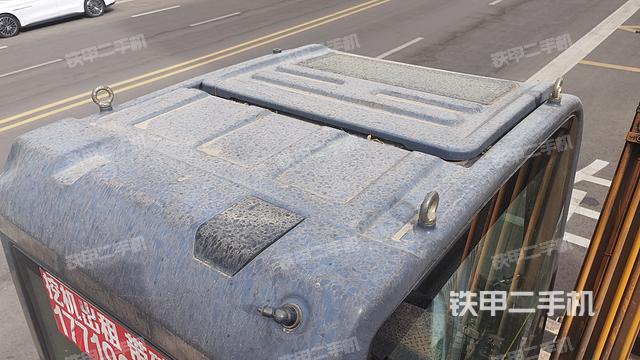 駕駛室頂部（整機(jī)外觀）