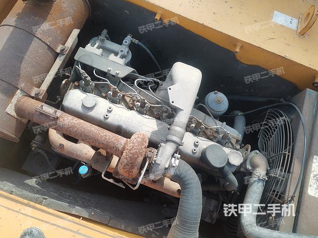 發(fā)動機整體俯視(整機外觀) 發(fā)動機整體俯視(整機外觀)