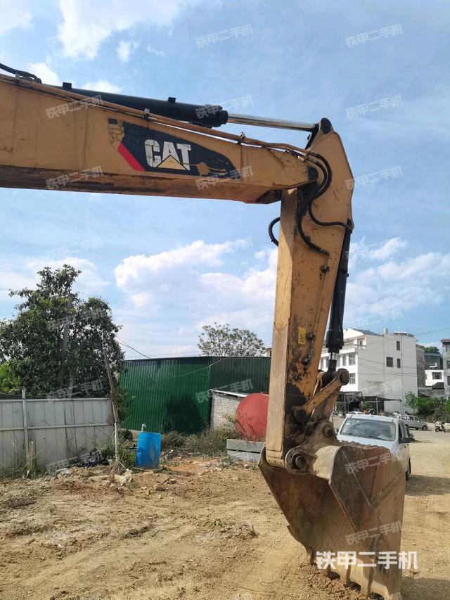 小臂整體右前（工作和回轉(zhuǎn)裝置）