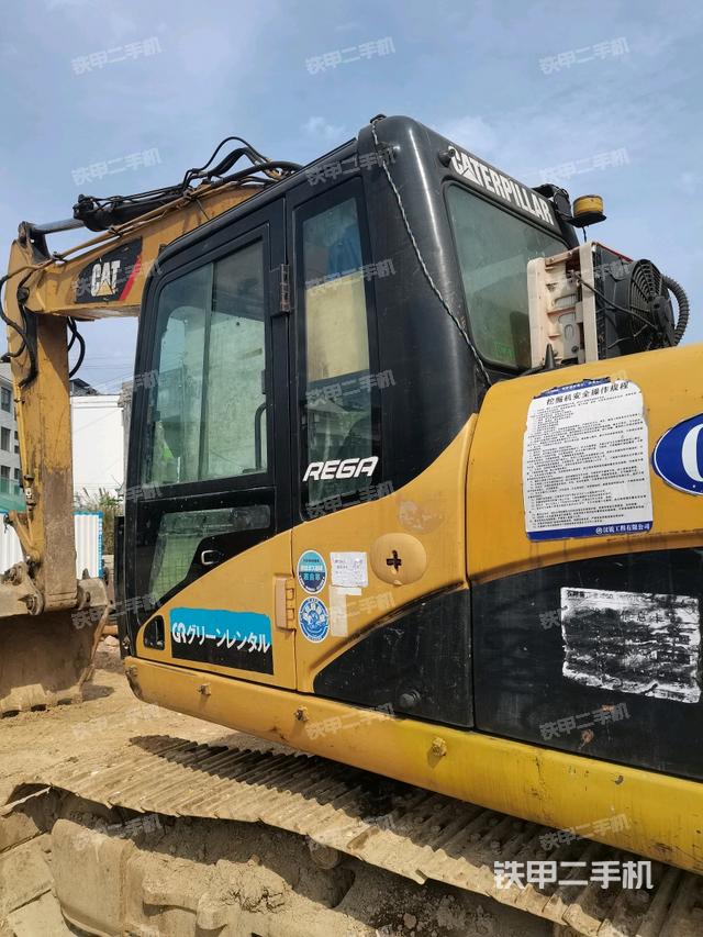 駕駛室左后45度（駕駛室部分）