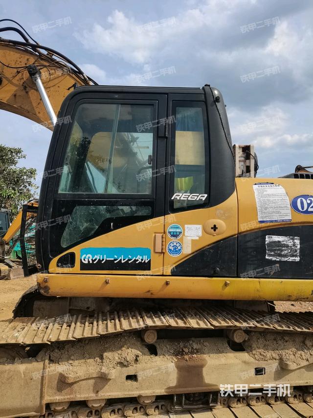 駕駛室正側(cè)（駕駛室部分）