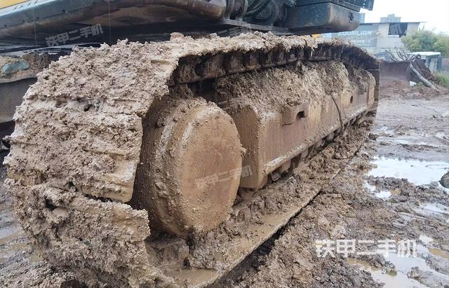 单侧履带整体（整机外观）