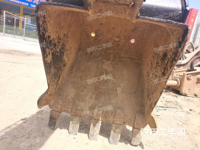 鏟斗45度(工作和回轉(zhuǎn)裝置) 鏟斗45度(工作和回轉(zhuǎn)裝置)