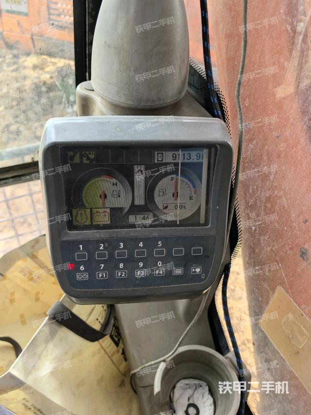 顯示屏?(駕駛室部分) 顯示屏?(駕駛室部分)