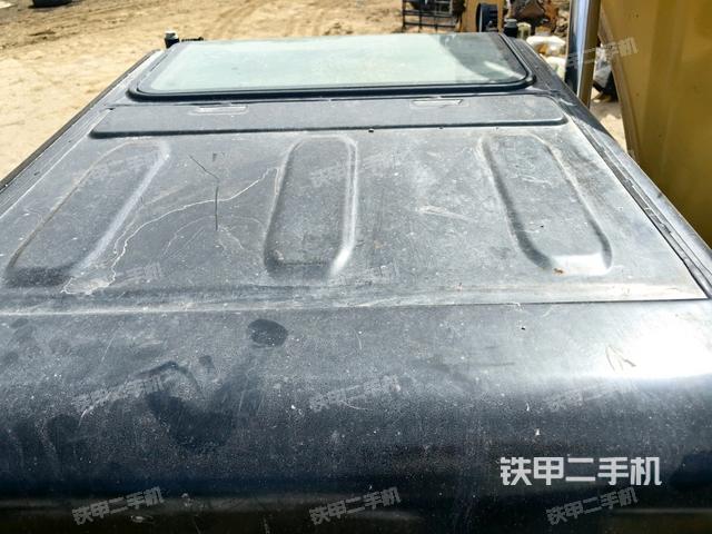 駕駛室頂部俯視(上車(chē)部件) 駕駛室頂部俯視(上車(chē)部件)