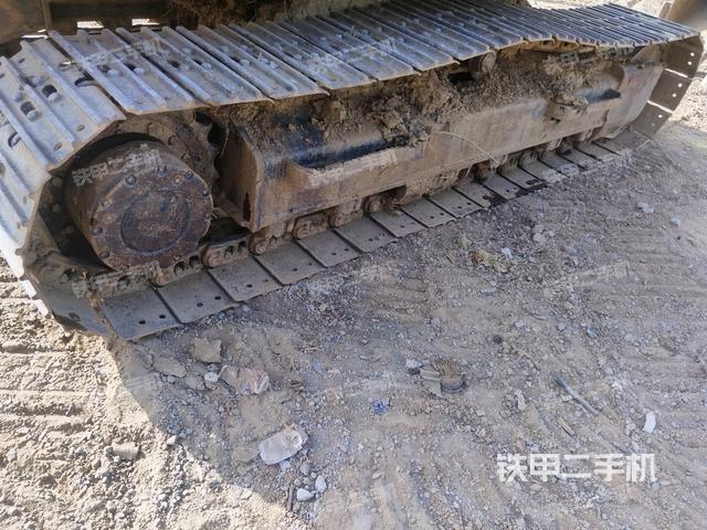左側(cè)履帶整體?(行走機(jī)構(gòu)) 左側(cè)履帶整體?(行走機(jī)構(gòu))
