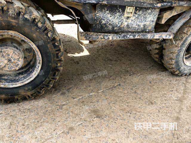 右側(cè)履帶整體（行走機(jī)構(gòu)）