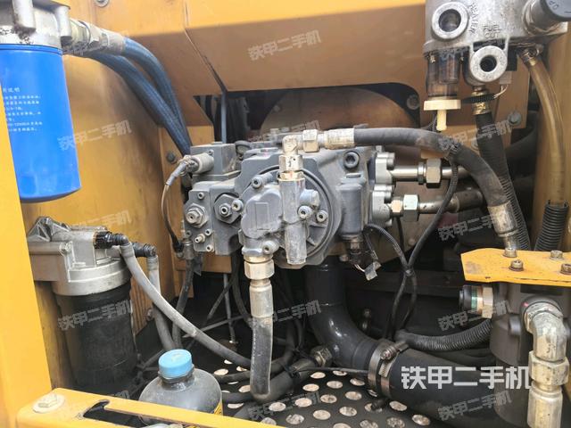 液壓泵斜45?左（大件艙室）