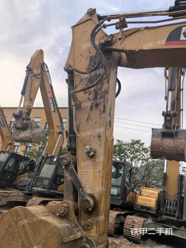 大臂整體?右側(cè)（工作和回轉(zhuǎn)裝置）