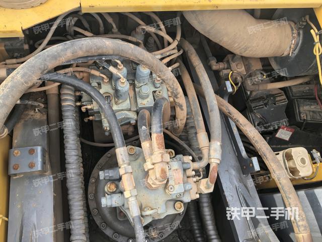 发动机室（上车部件）