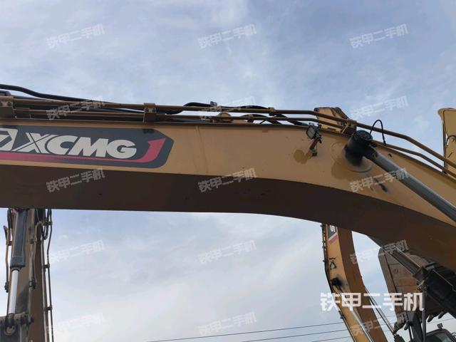 大臂油缸整體?豎拍（工作和回轉(zhuǎn)裝置）