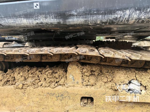 右側(cè)履帶整體（行走機構(gòu)）