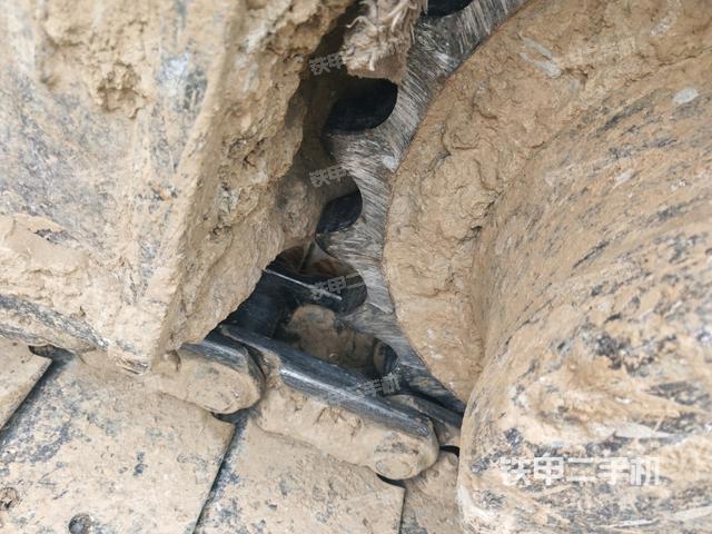 左側(cè)行走馬達(dá)蓋板(行走機(jī)構(gòu)) 左側(cè)行走馬達(dá)蓋板(行走機(jī)構(gòu))